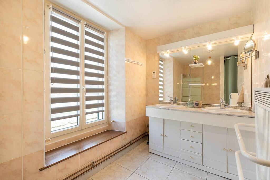 Gite Astara Ury Exterior photo